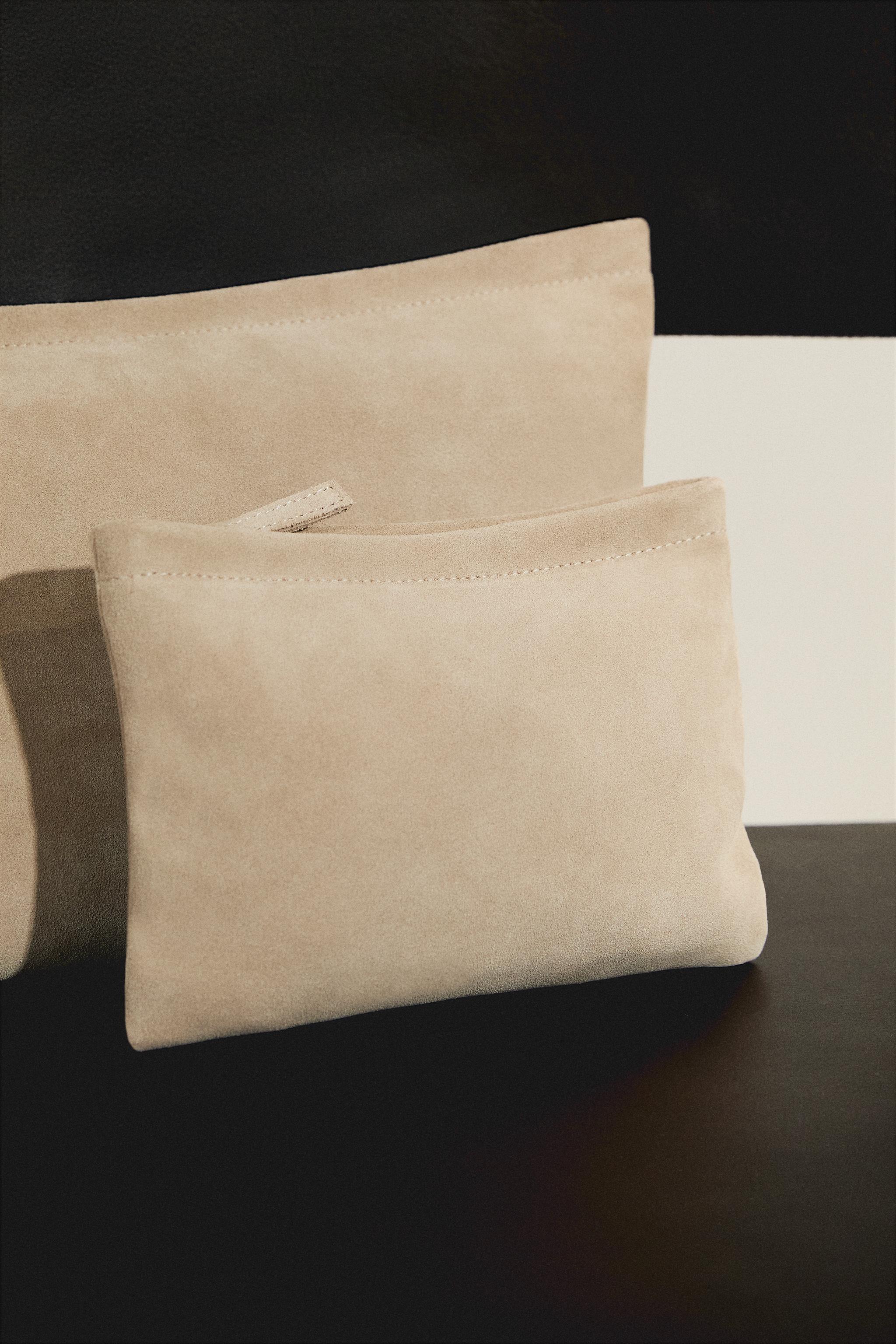 SMALL SPLIT SUEDE MAKEUP BAG